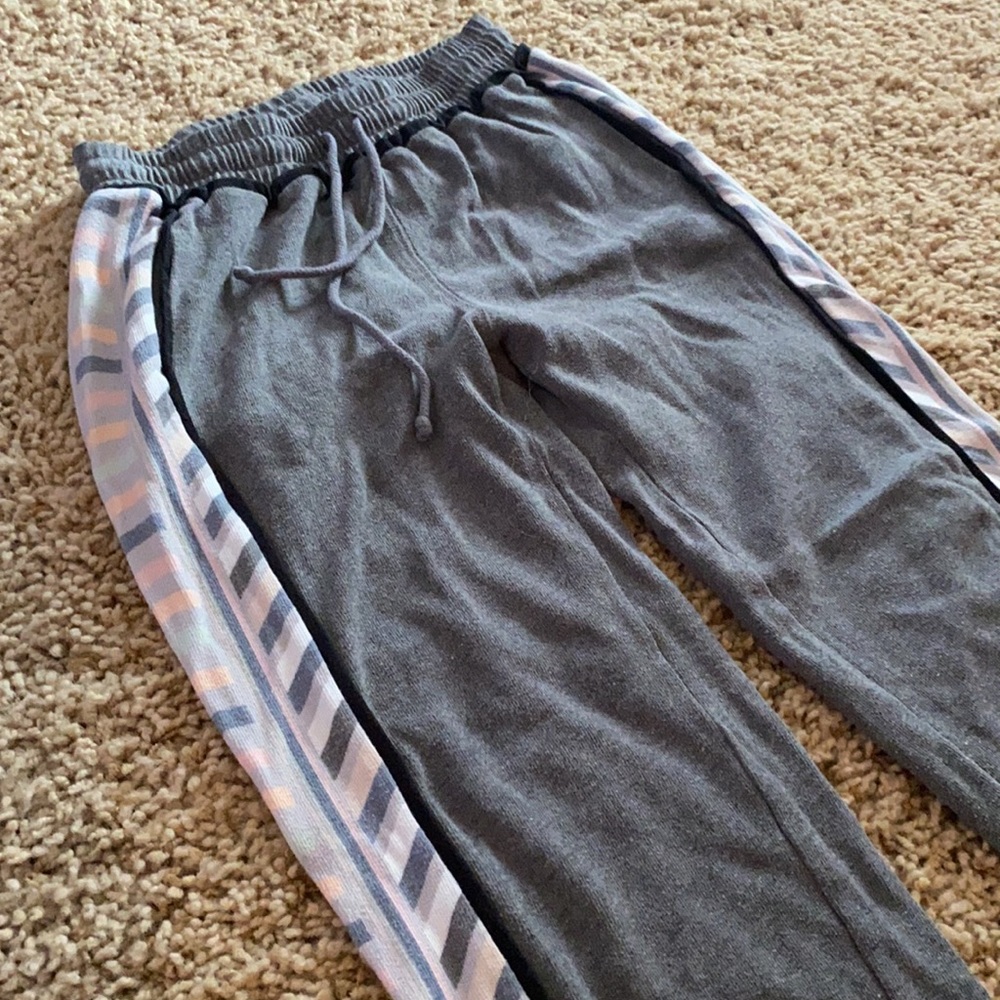 Sweatpants - Picture 2 of 3